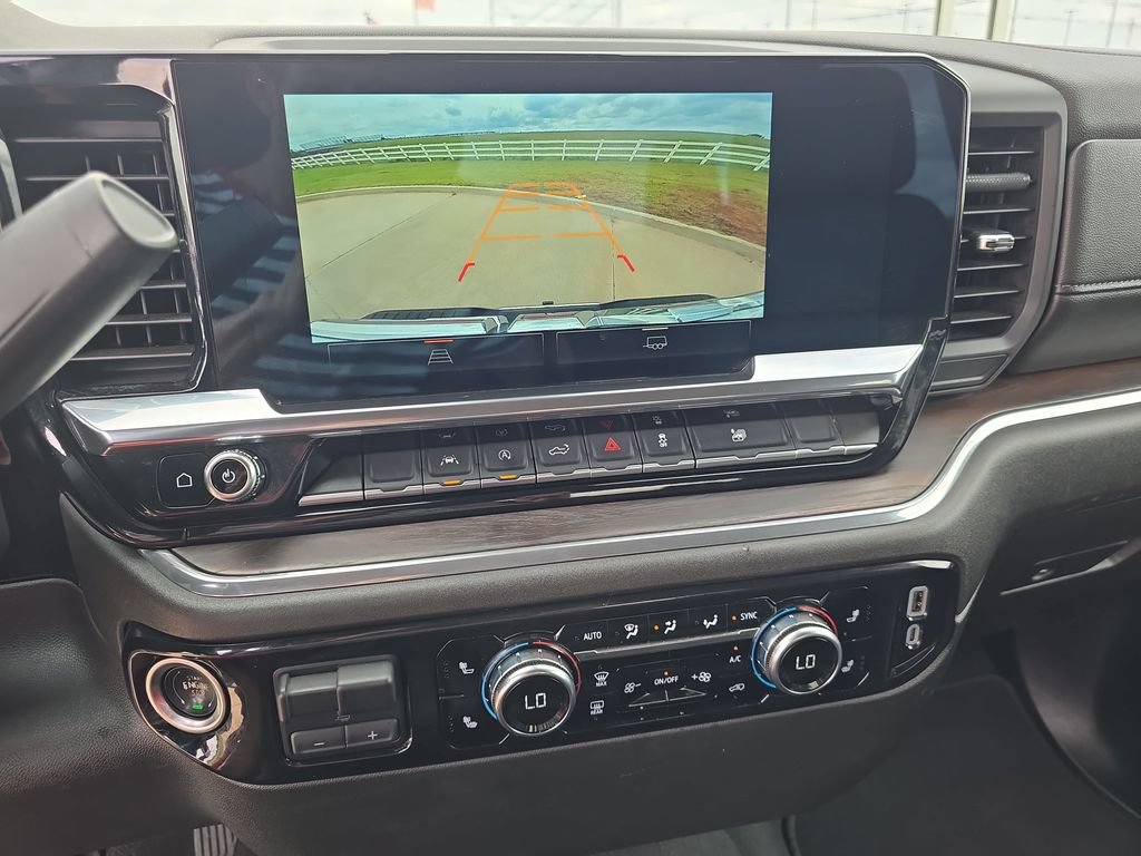 Used 2025 GMC Sierra 1500 SLT AWD/4WD image 24