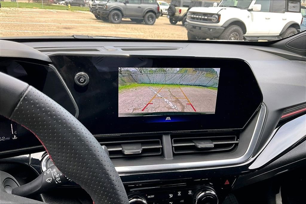 Used 2024 Chevrolet Trax RS w/ Driver Confidence Package image 21