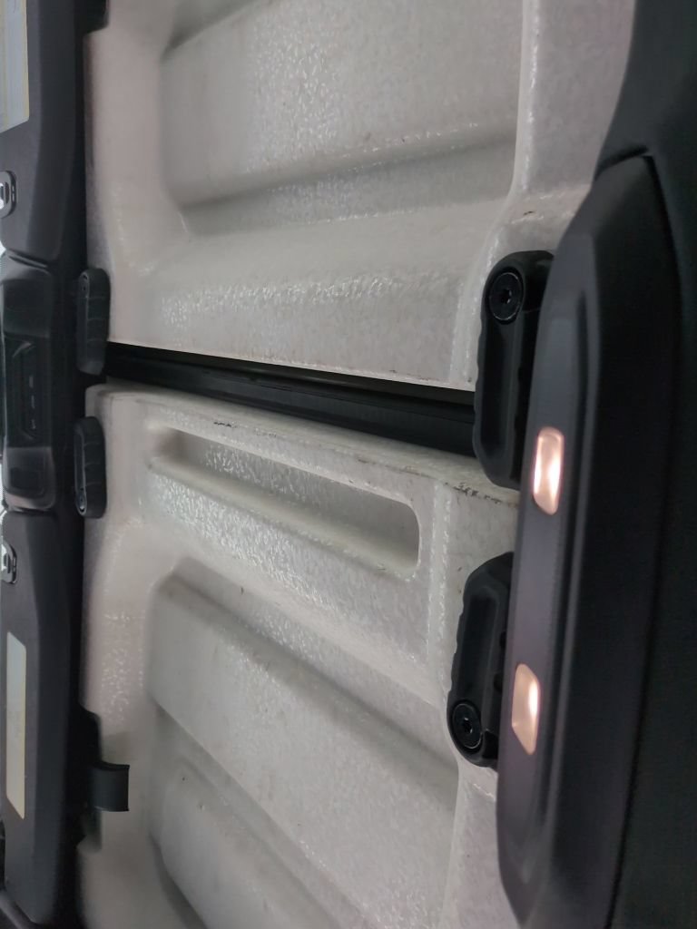 Used 2025 Jeep Wrangler Unlimited Rubicon AWD/4WD image 10