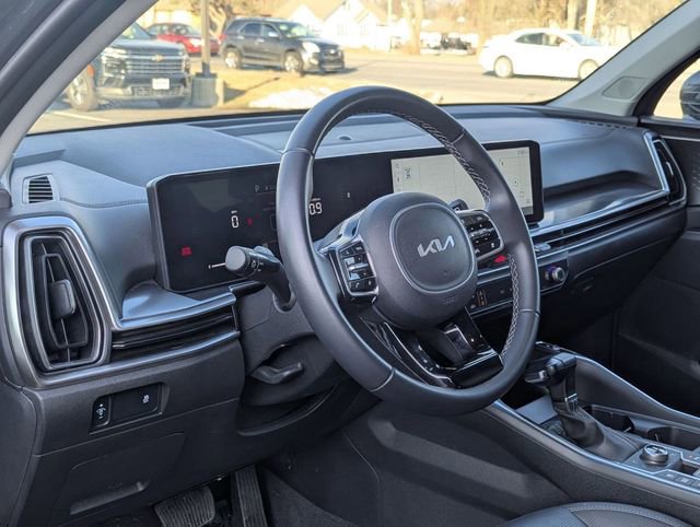 Used 2025 Kia Sorento S w/ Panoramic Sunroof Package image 10