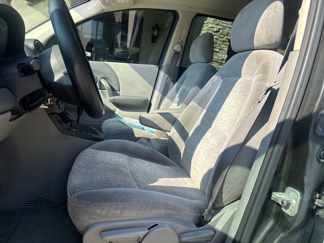 Used 2002 Saturn Vue AWD V6 image 9