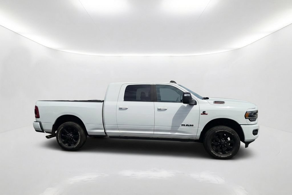 Used 2025 RAM 2500 Laramie AWD/4WD image 4
