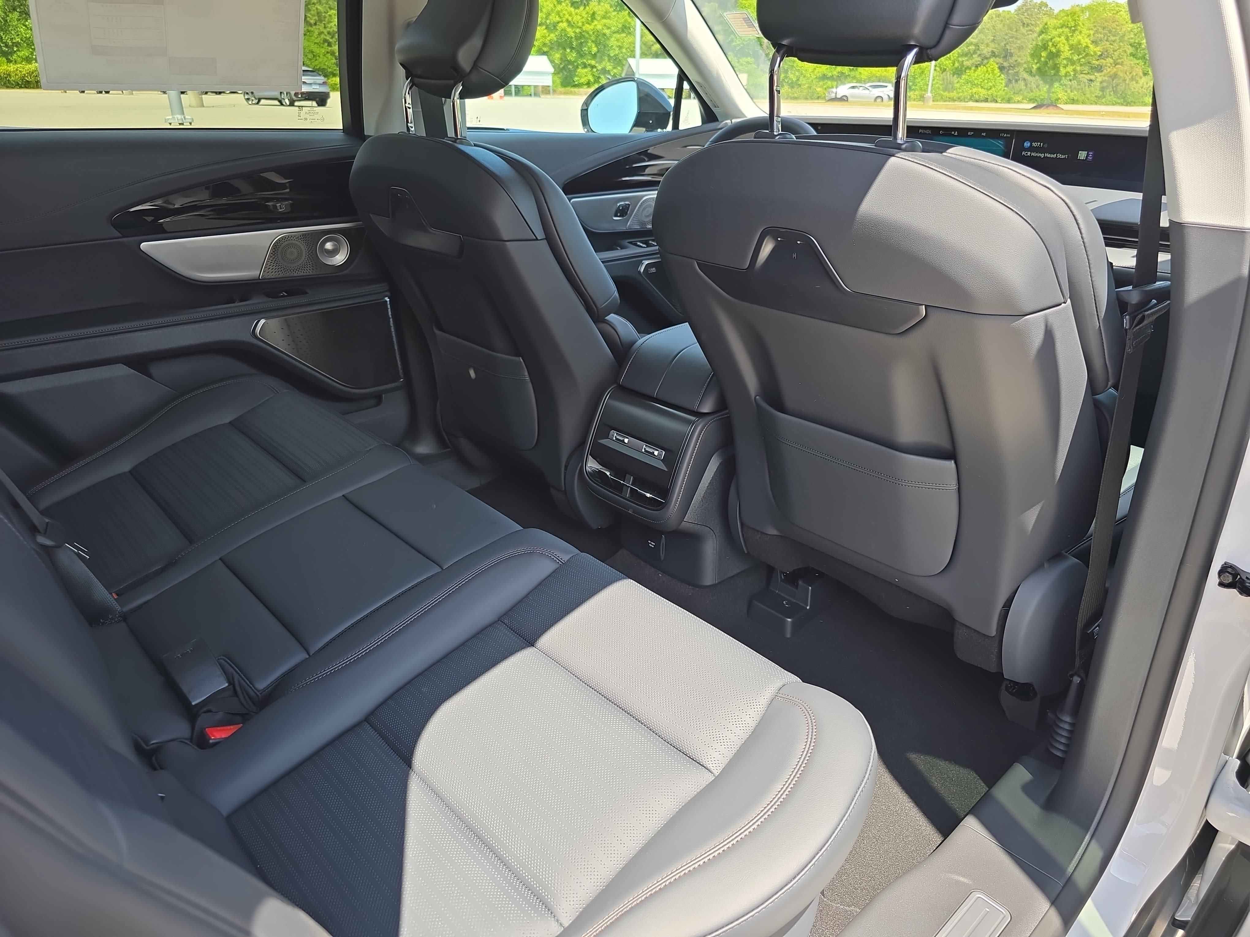 New 2026 Lincoln Nautilus Reserve AWD/4WD image 11