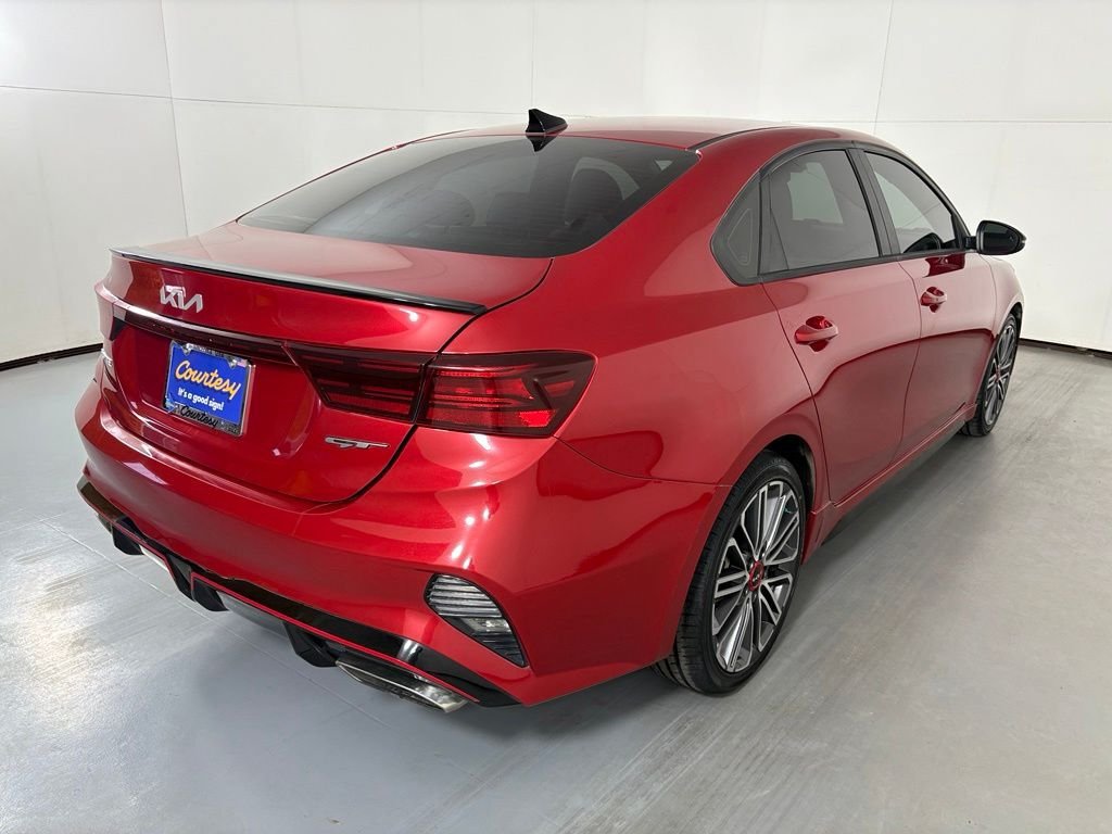 Used 2022 Kia Forte GT w/ GT Technology Package FWD image 8