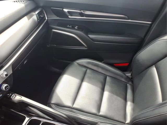 Used 2025 Kia Telluride S AWD/4WD image 24