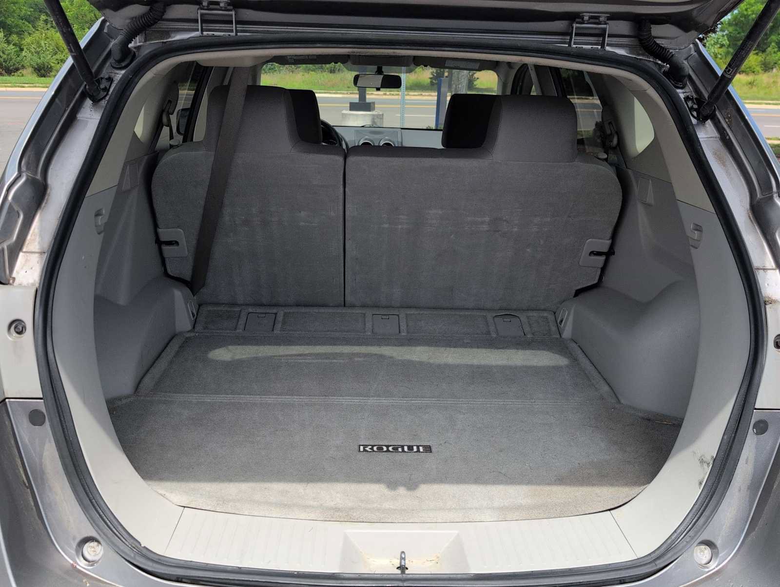 Used 2013 Nissan Rogue SV FWD image 31