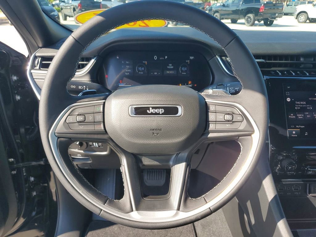 New 2025 Jeep Grand Cherokee L Laredo image 20