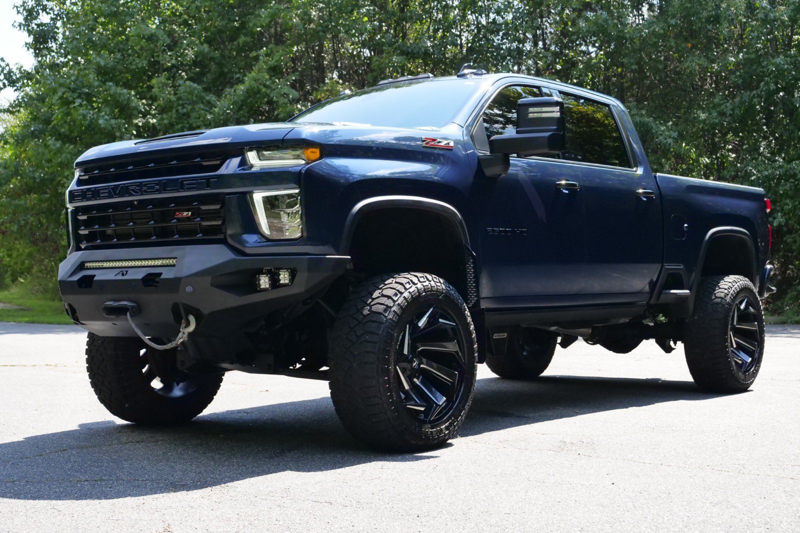 Used 2022 Chevrolet Silverado 2500 LTZ w/ LTZ Plus Package AWD/4WD image 6