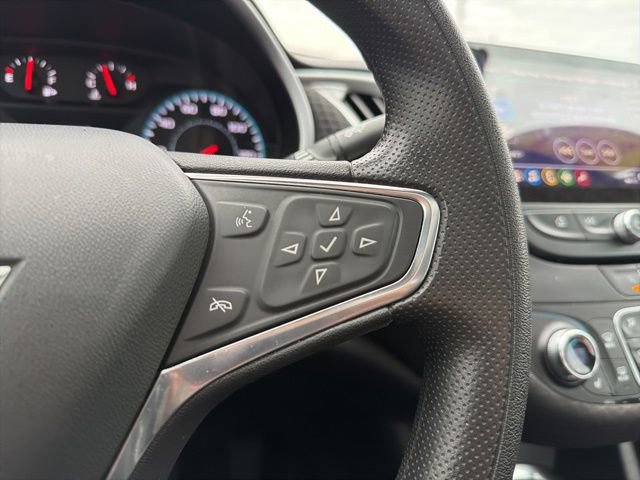 Used 2024 Chevrolet Malibu LT image 38