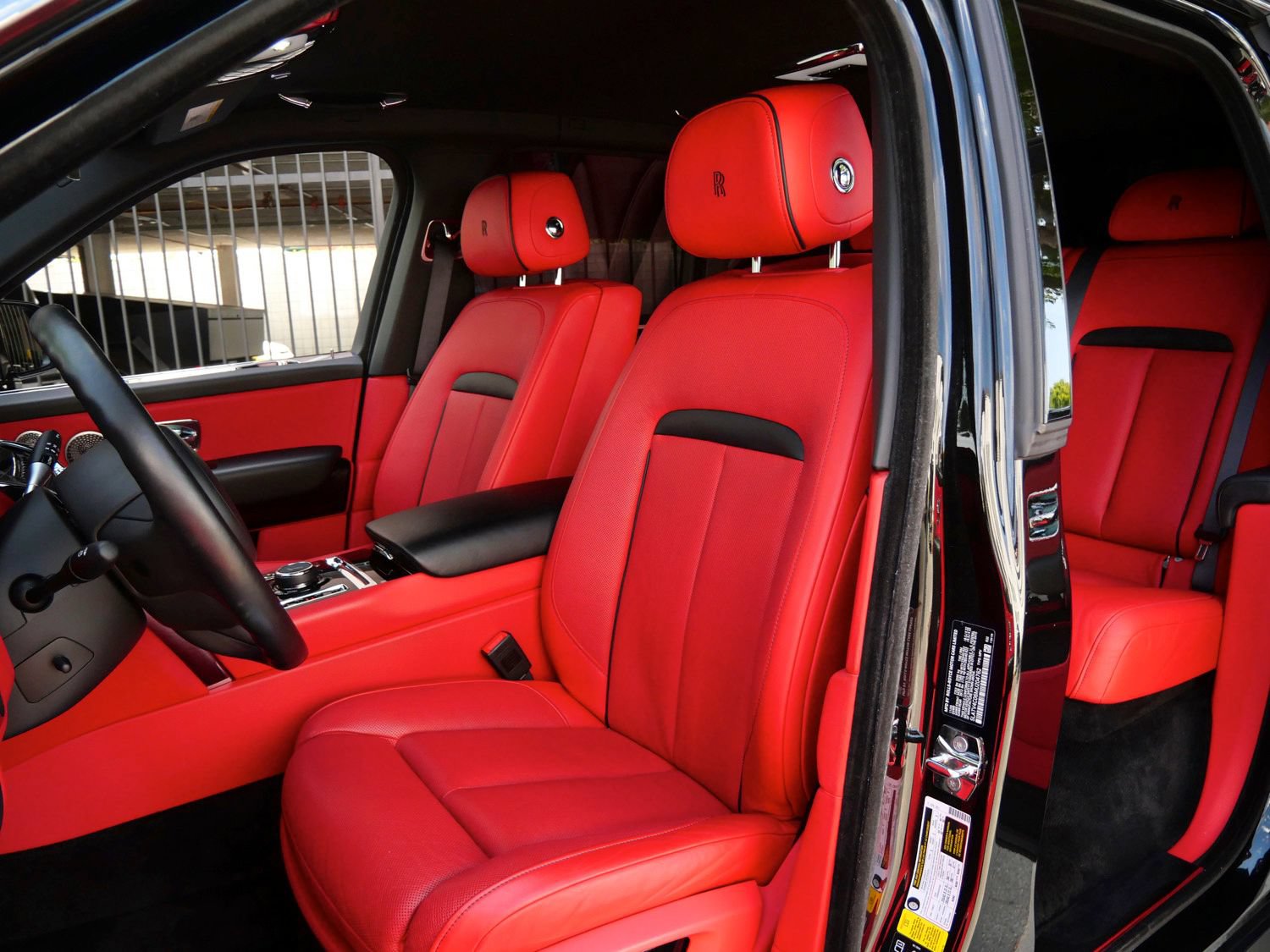 Used 2021 Rolls-Royce Cullinan AWD/4WD image 27