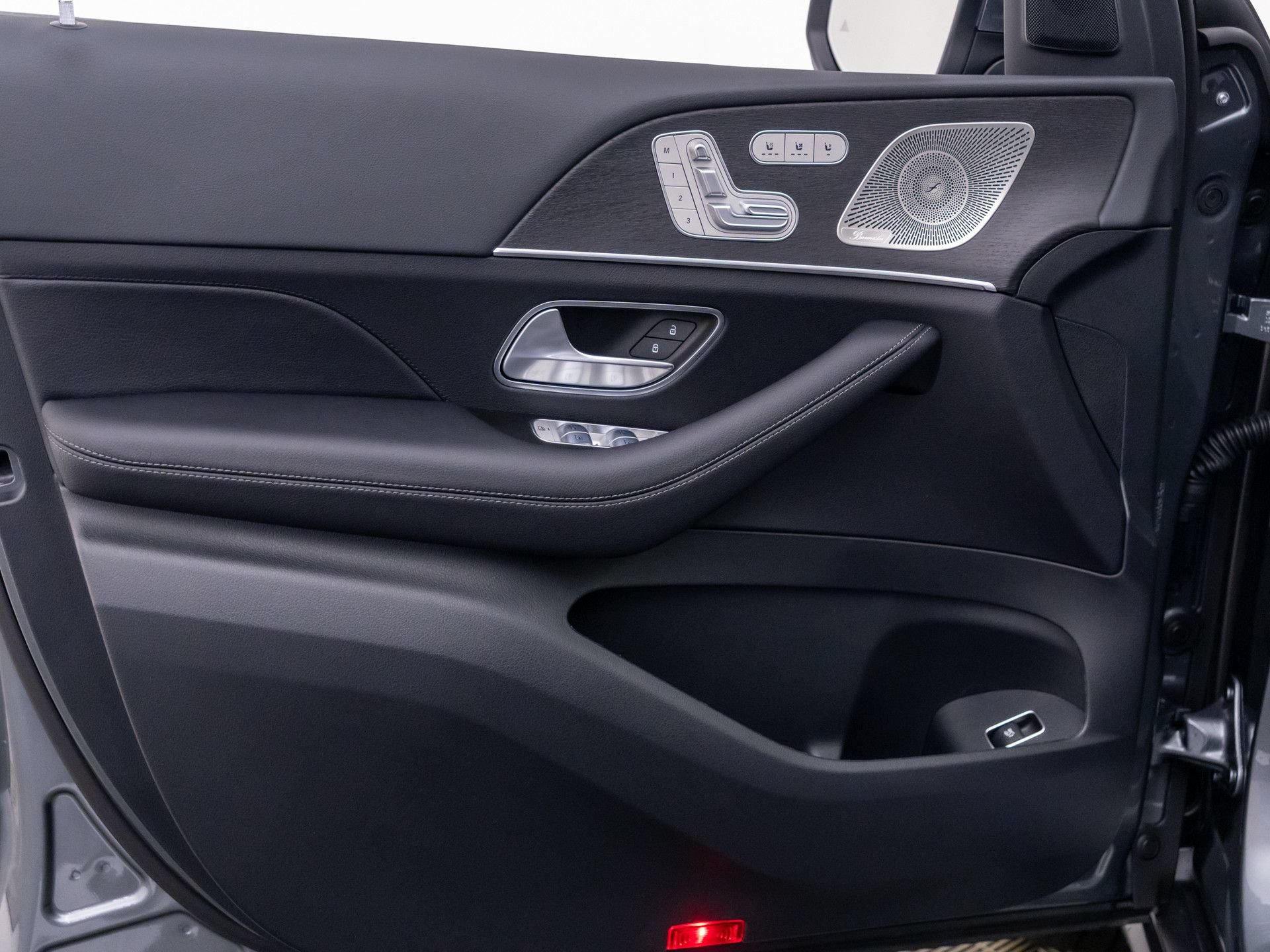 New 2026 Mercedes-Benz GLS 450 4MATIC image 14