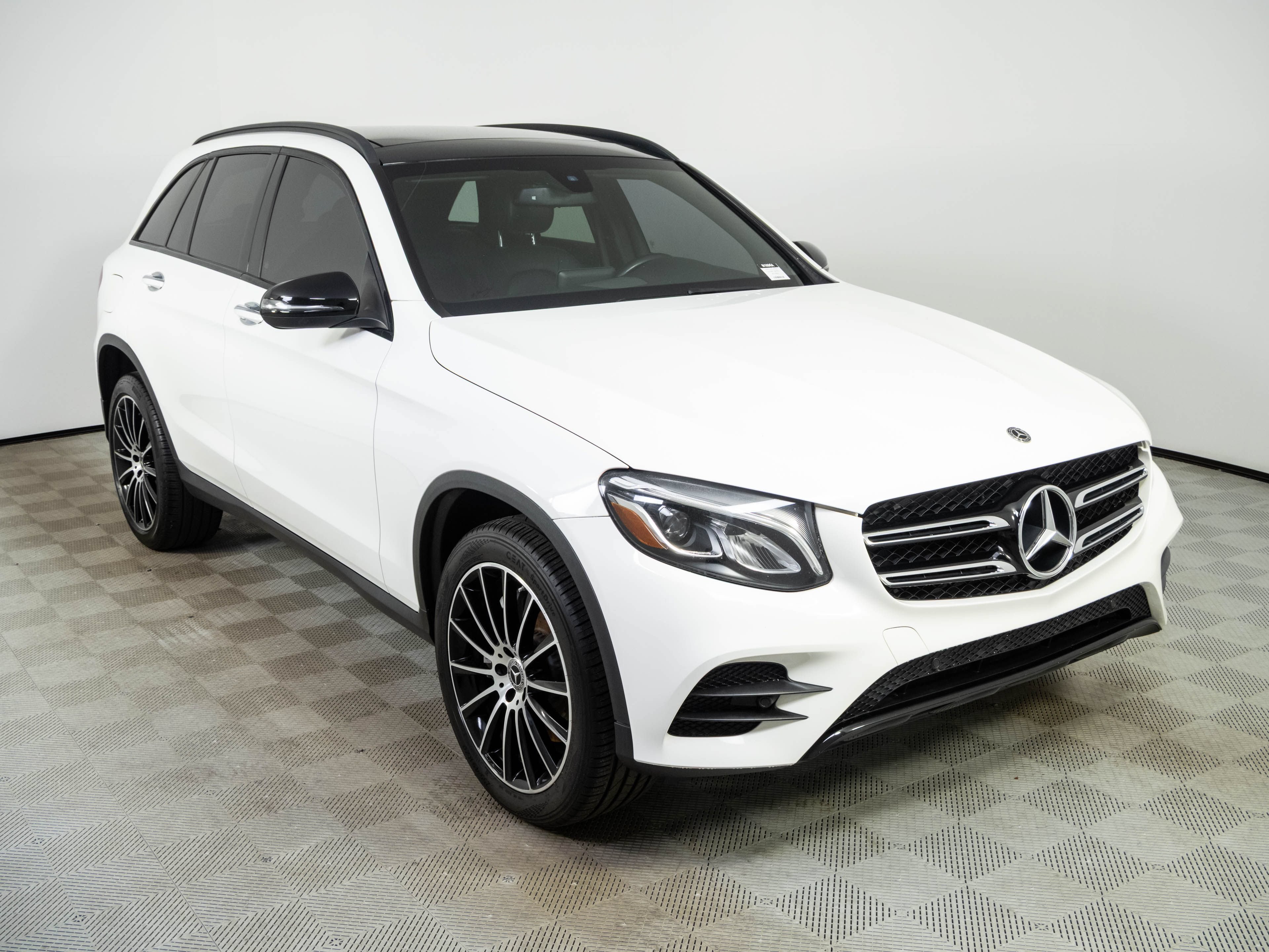 Used 2019 Mercedes-Benz GLC 300 image 24