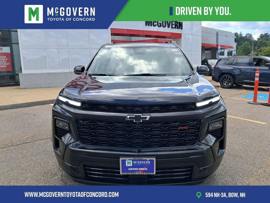 Used 2024 Chevrolet Traverse RS AWD/4WD image 3