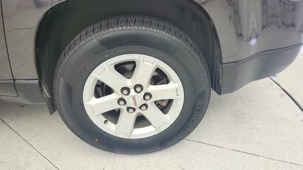 Used 2015 GMC Acadia SLE FWD image 21