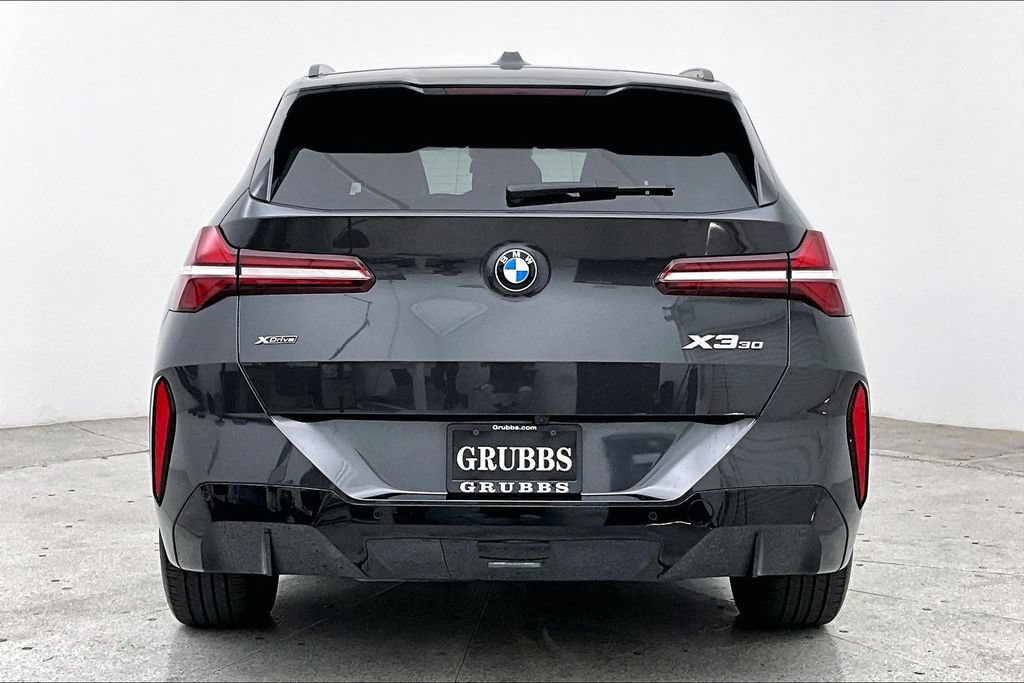 Used 2025 BMW X3 xDrive30i AWD/4WD image 4
