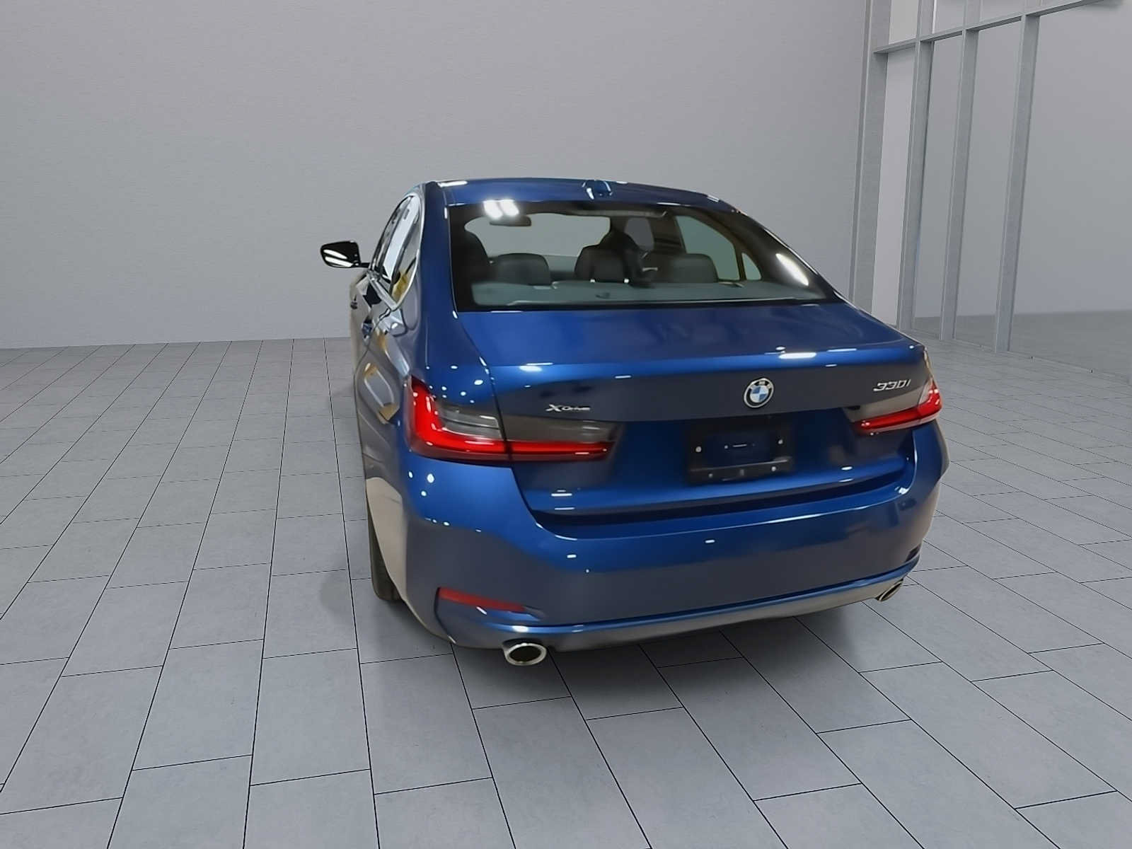 Used 2024 BMW 330i xDrive Sedan w/ Premium Package AWD/4WD image 6