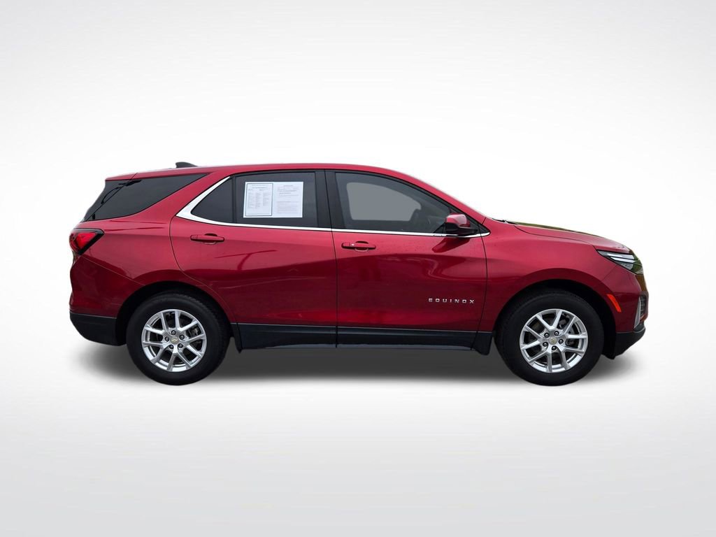 Used 2022 Chevrolet Equinox LT AWD/4WD image 2