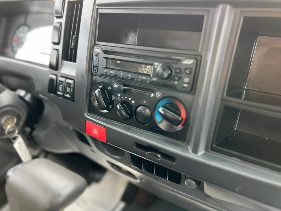 Used 2019 Isuzu NPR image 15