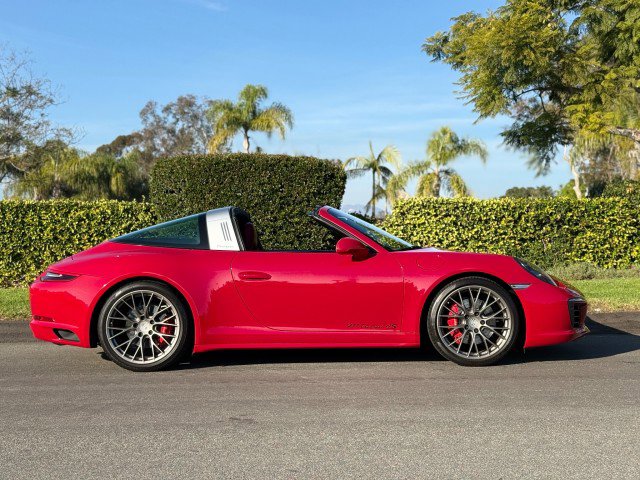 Used 2017 Porsche 911 Targa 4S image 8
