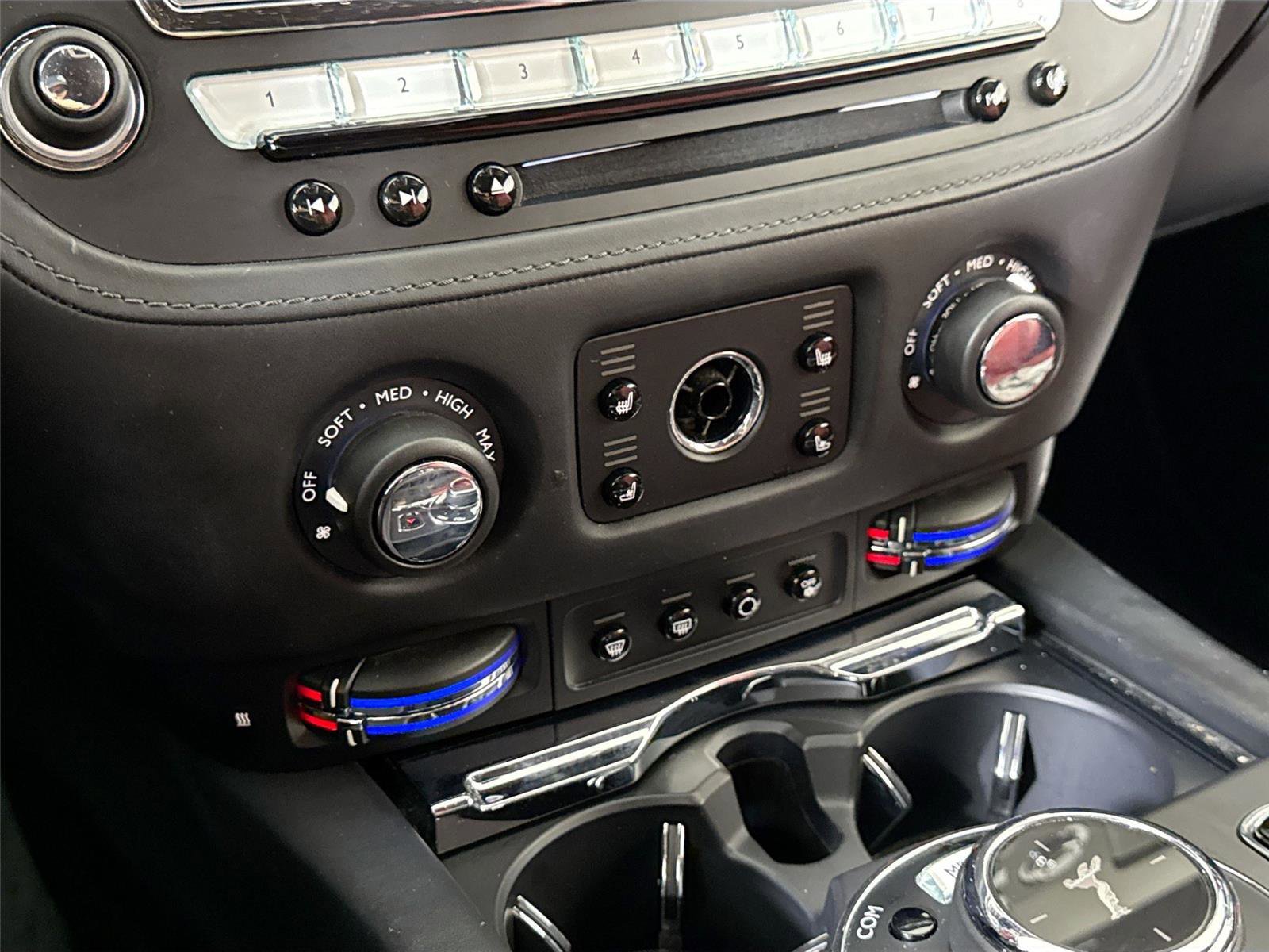 Used 2019 Rolls-Royce Wraith image 21