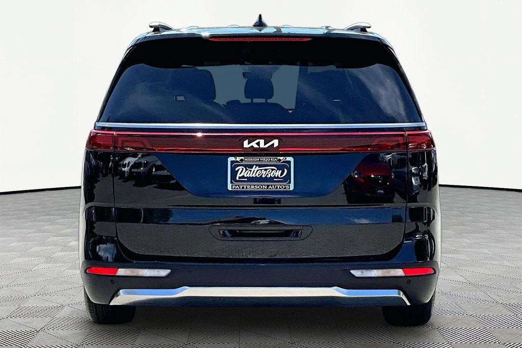 Certified 2024 Kia Carnival SX FWD image 4