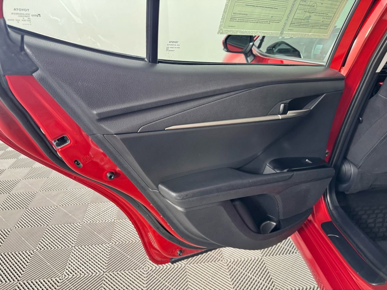 Used 2025 Toyota Camry LE image 24