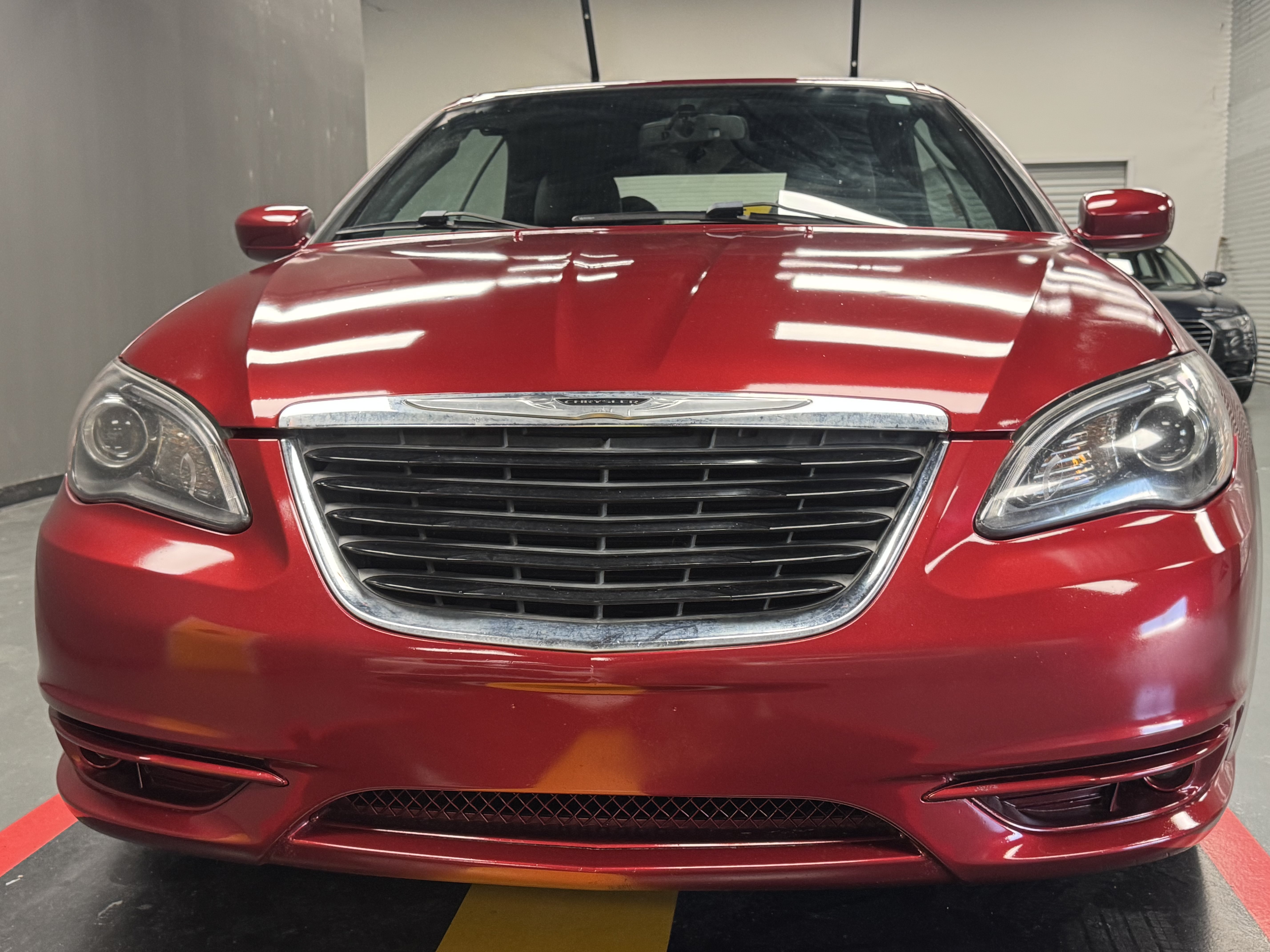 Used 2013 Chrysler 200 S FWD image 20