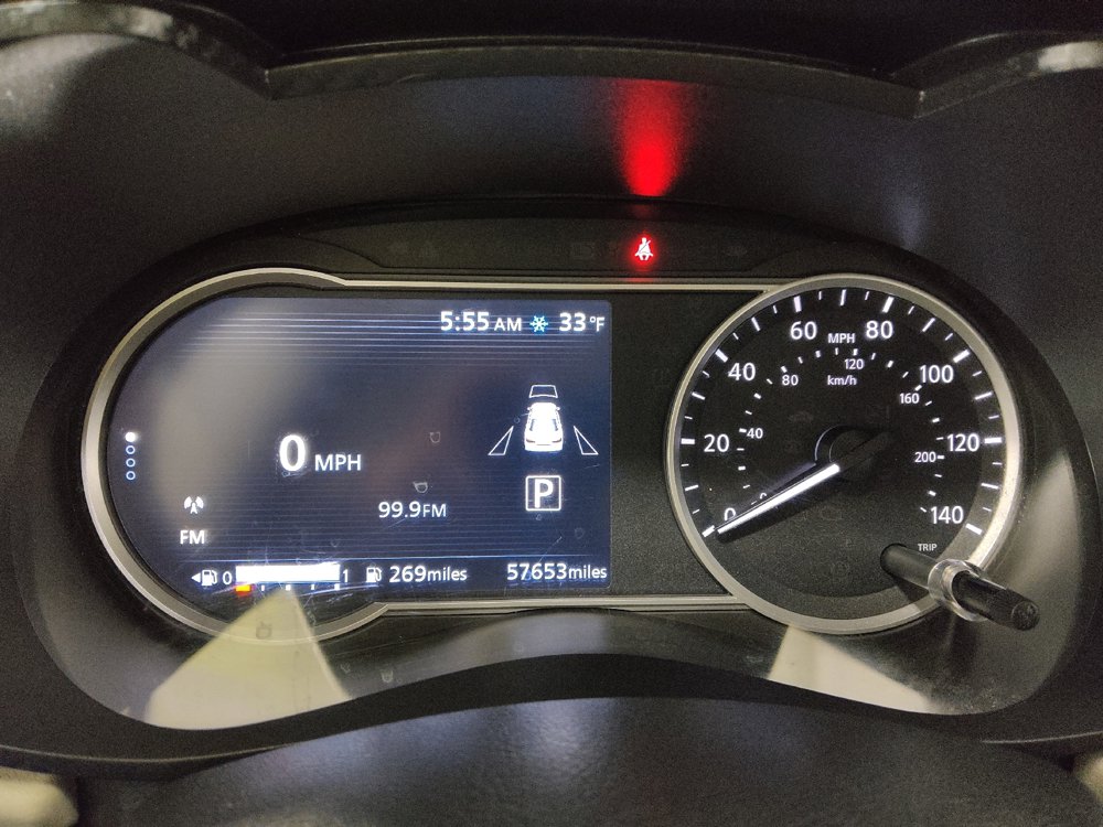 Used 2021 Nissan Versa SV image 23