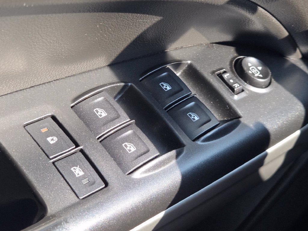 Used 2018 Chevrolet Colorado LT w/ LT Convenience Package AWD/4WD image 10