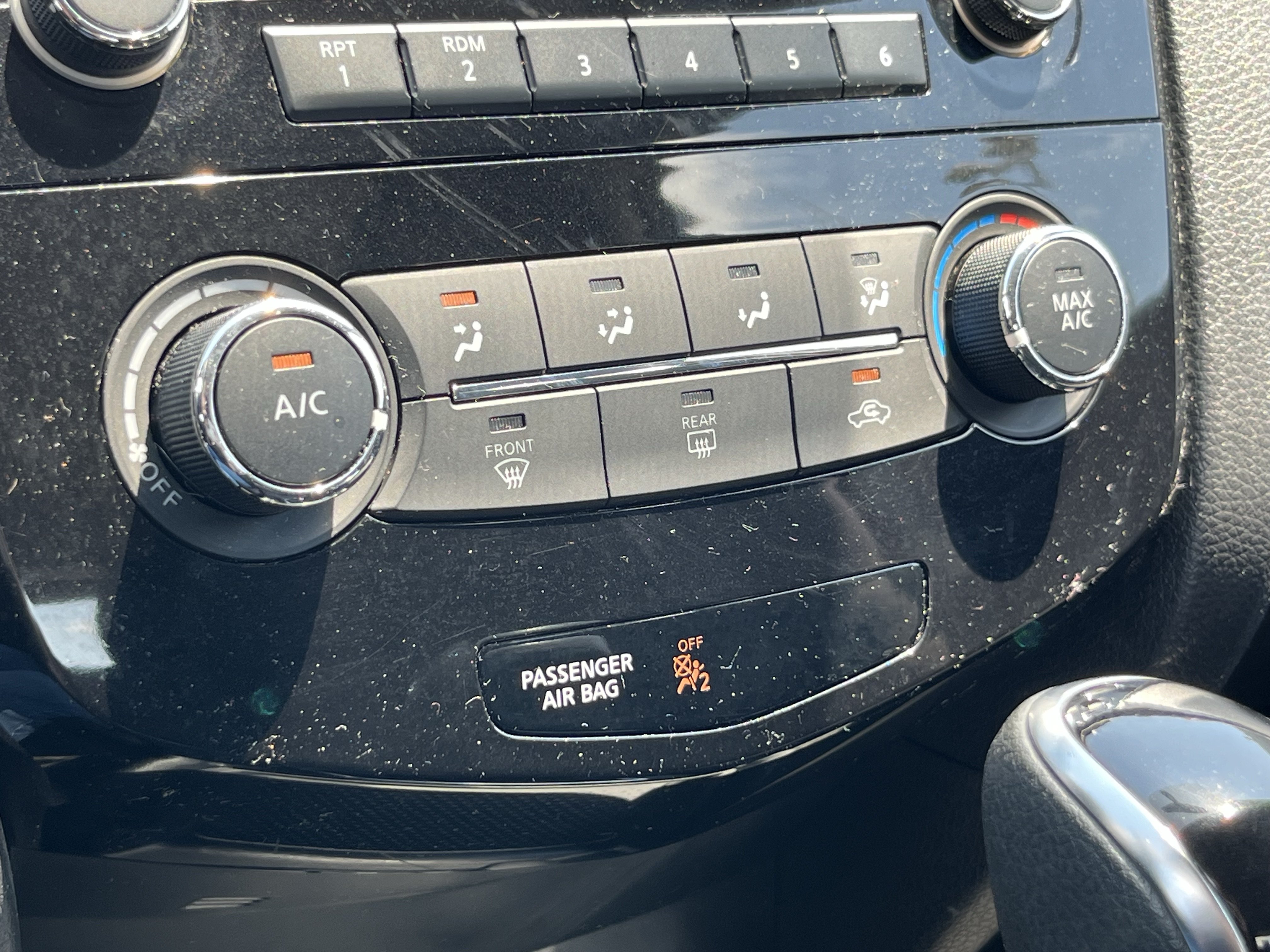 Used 2018 Nissan Rogue Sport S AWD/4WD image 28