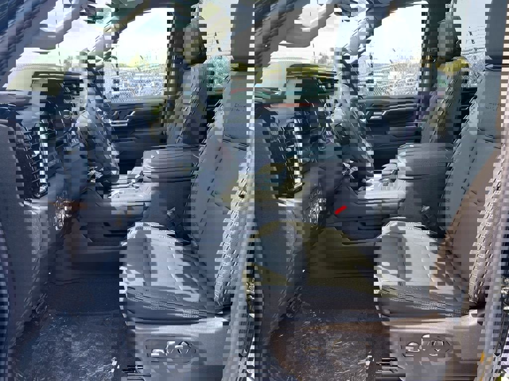 New 2025 GMC Sierra 2500 Denali w/ Denali Reserve Package image 4