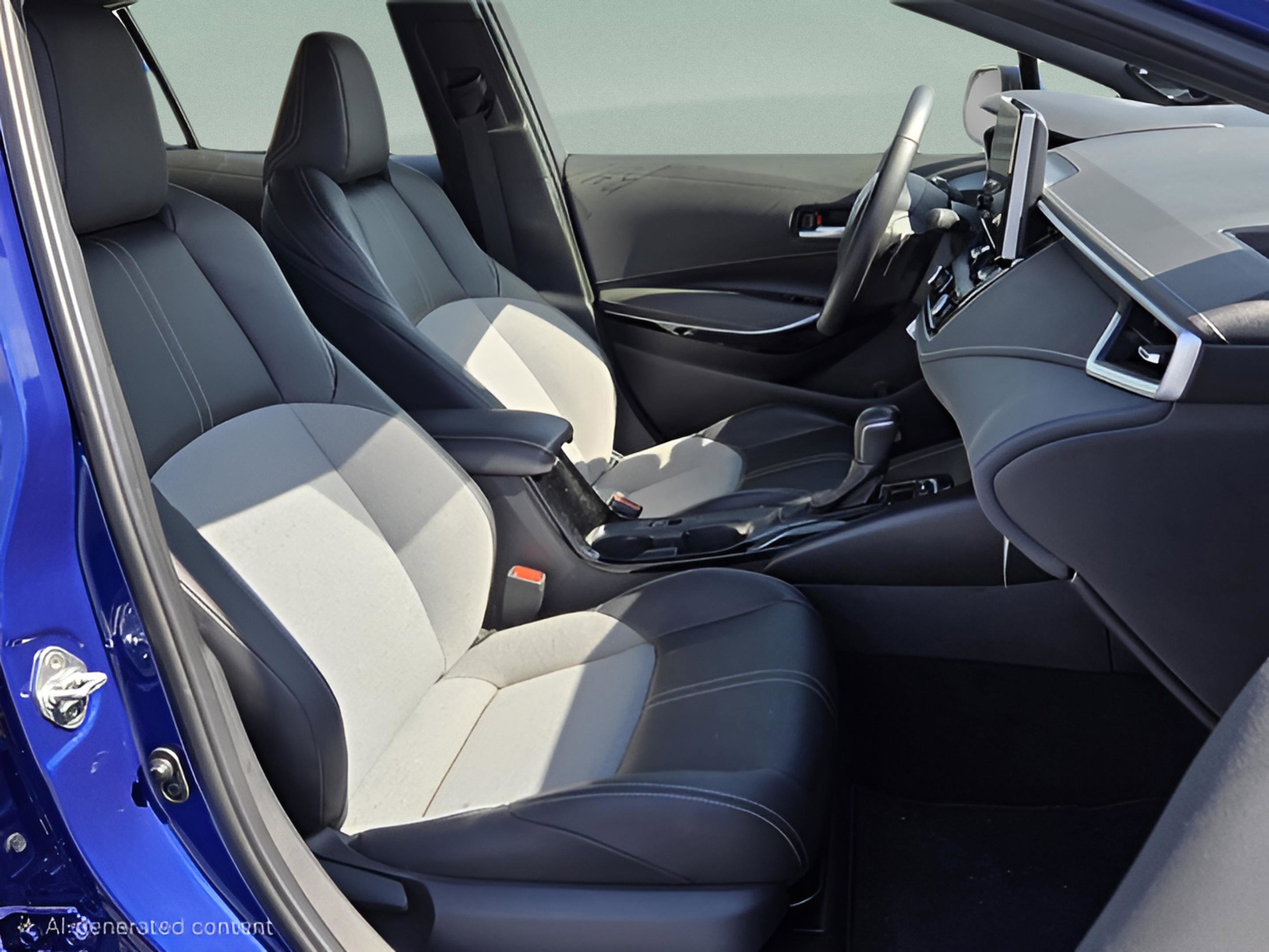 Used 2025 Toyota Corolla XSE image 12