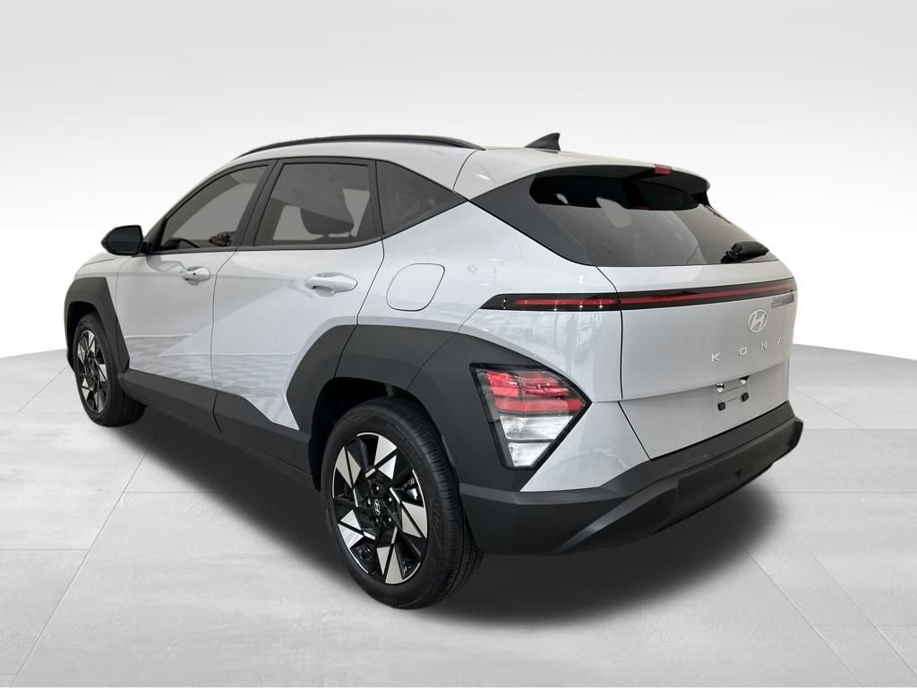 Certified 2024 Hyundai Kona SEL image 3