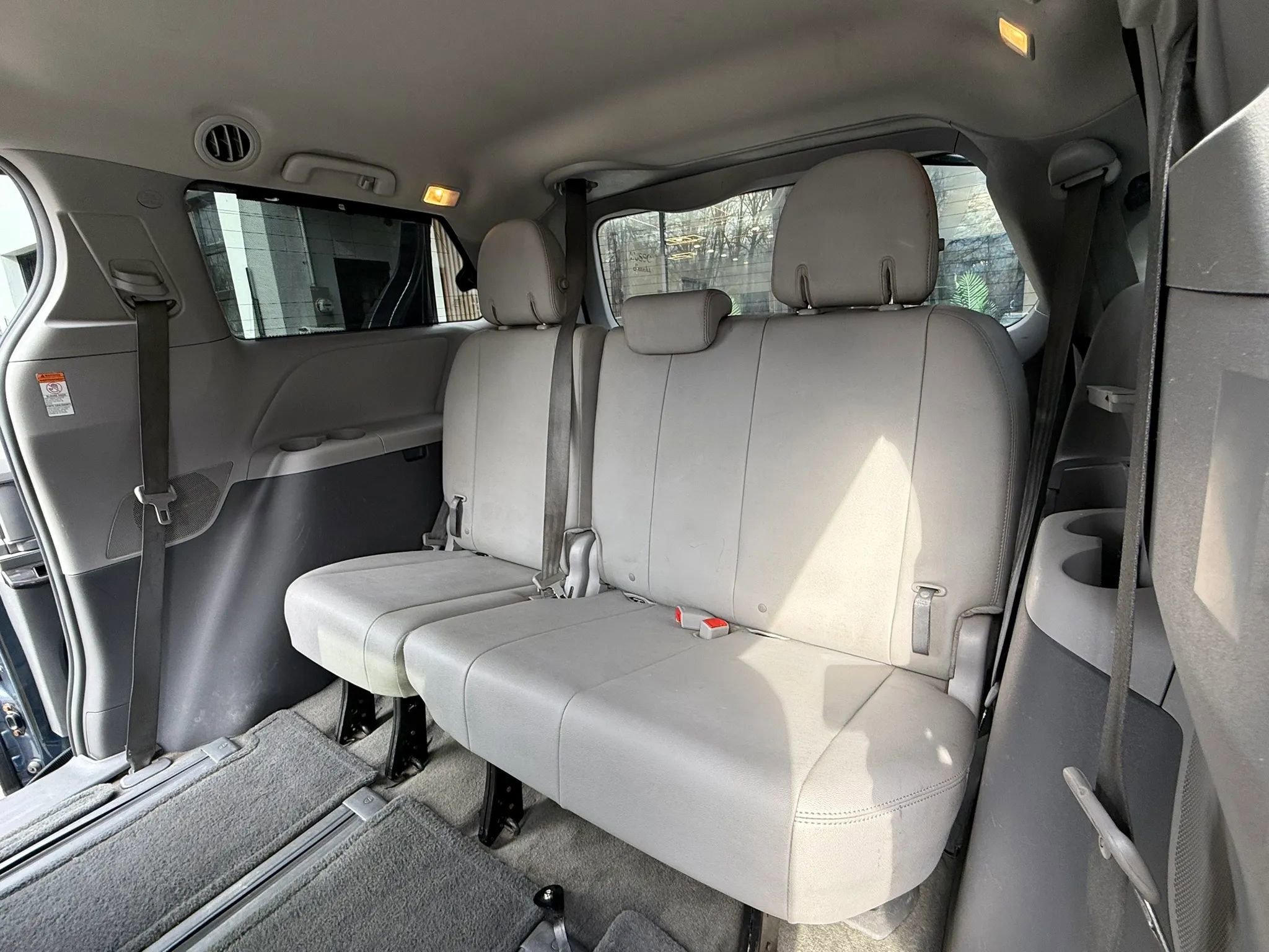 Used 2015 Toyota Sienna XLE w/ XLE Navigation Package AWD/4WD image 31