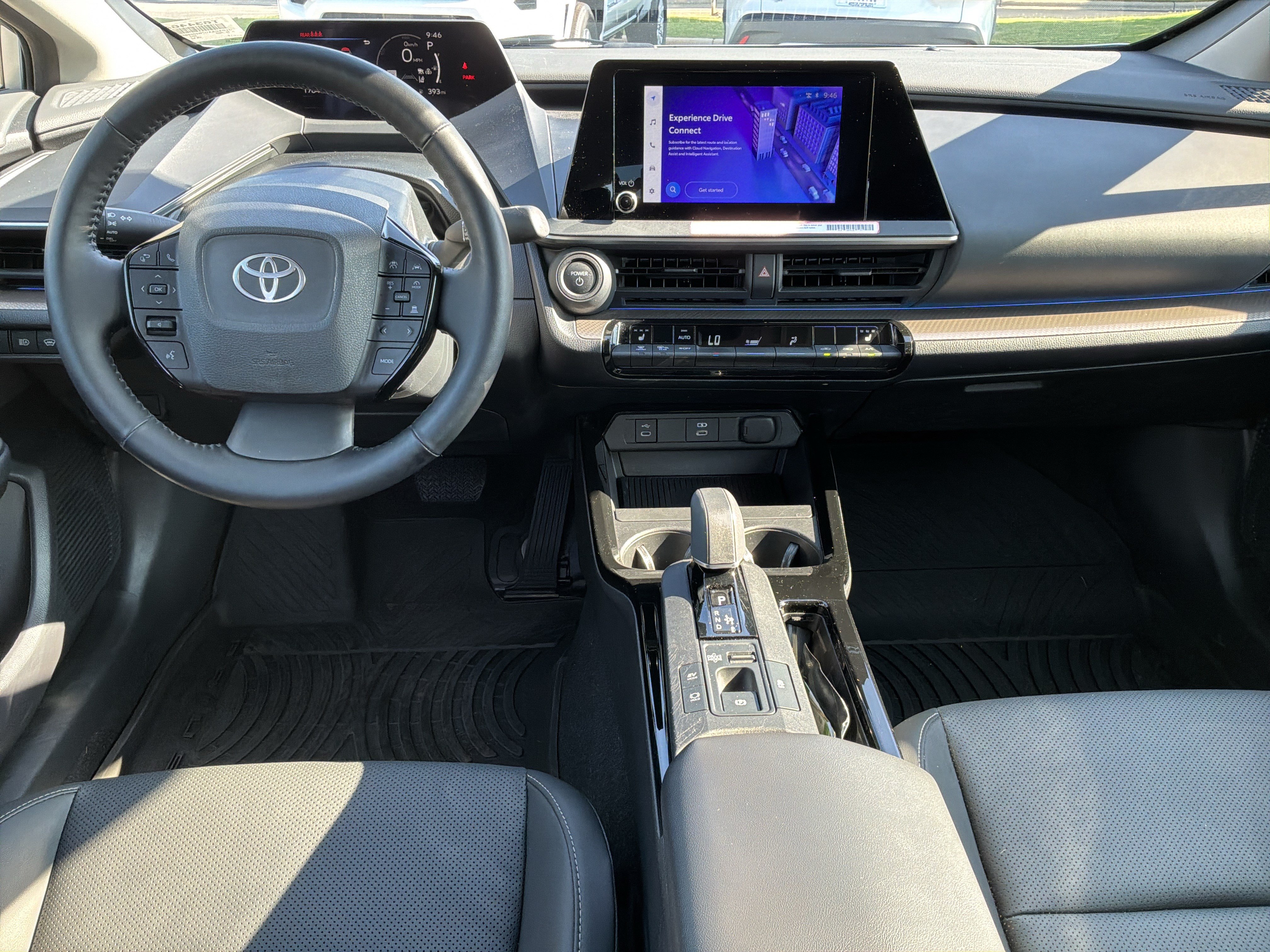 Used 2024 Toyota Prius XLE FWD image 28