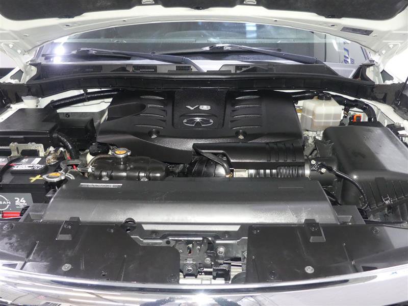 Used 2017 INFINITI QX80 4WD w/ Driver Assistance Package image 12