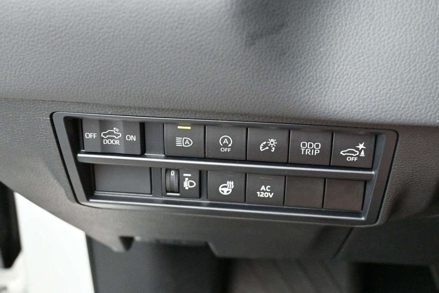 Used 2023 Toyota Tundra Limited AWD/4WD image 21