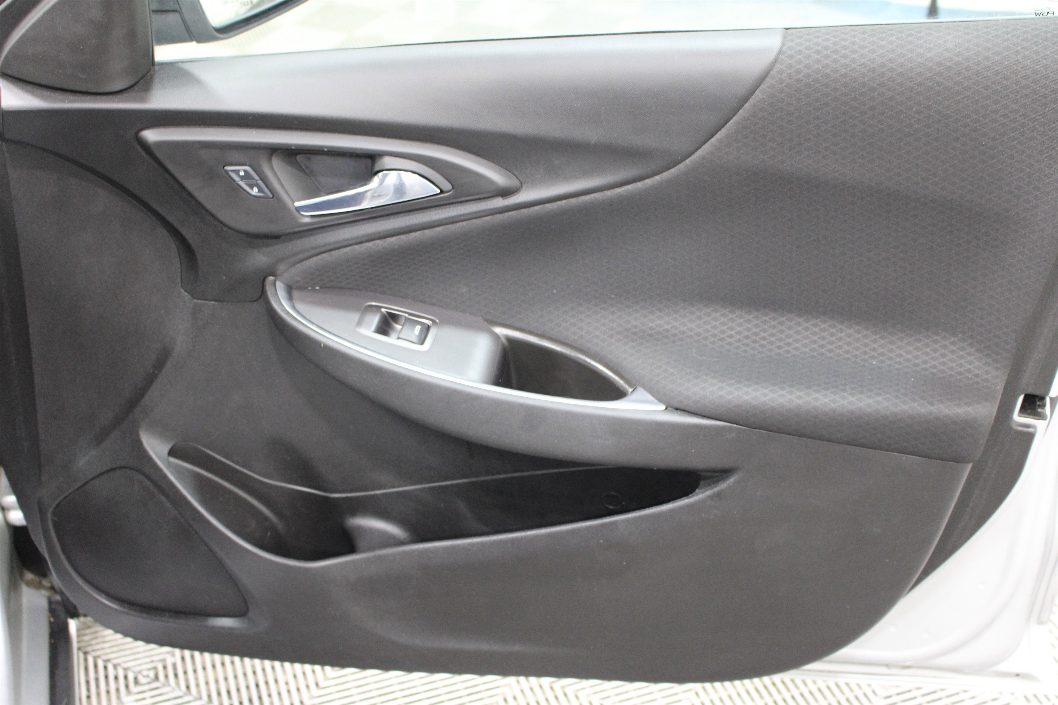 Used 2016 Chevrolet Malibu LT image 23