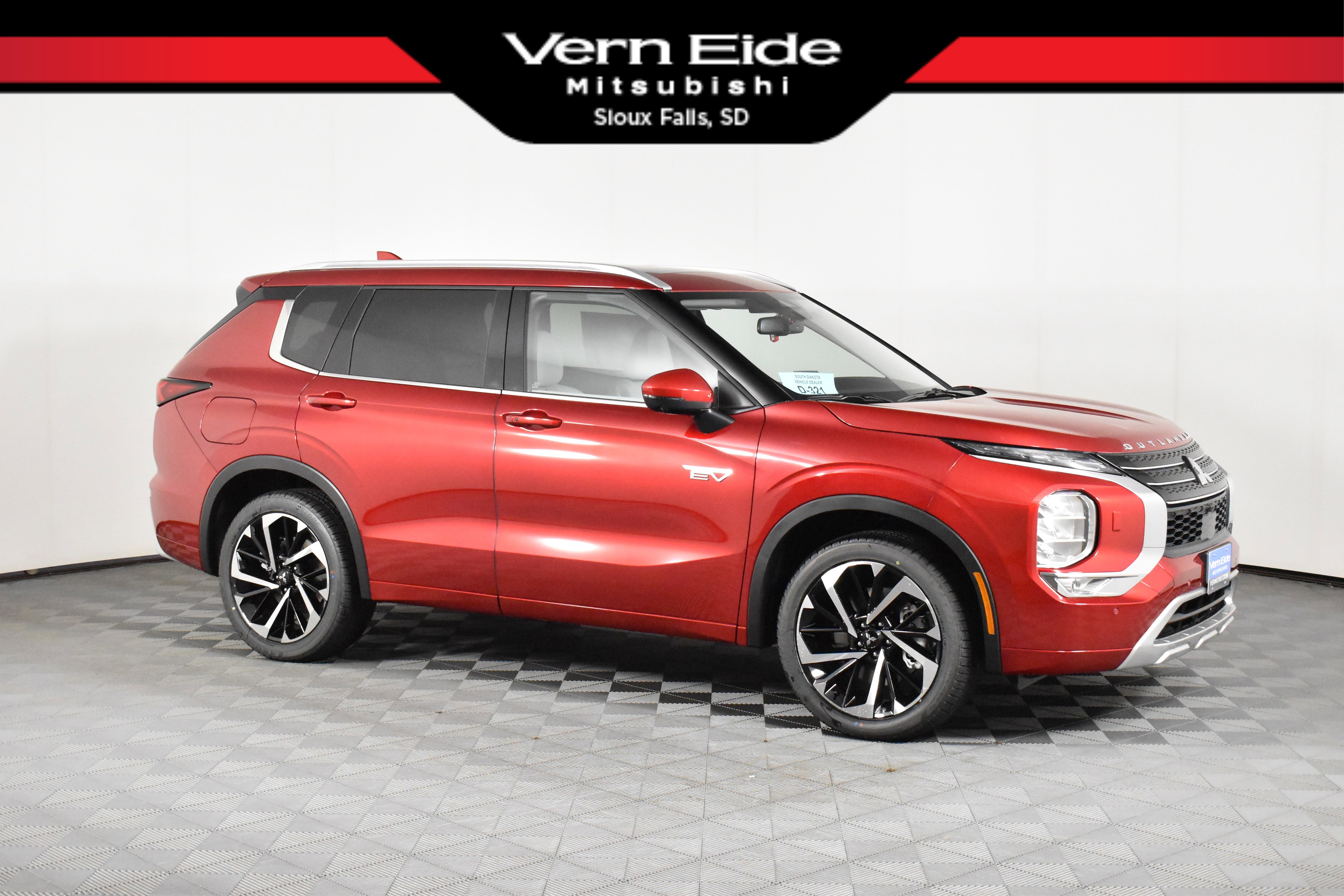 New 2025 Mitsubishi Outlander SEL image 1