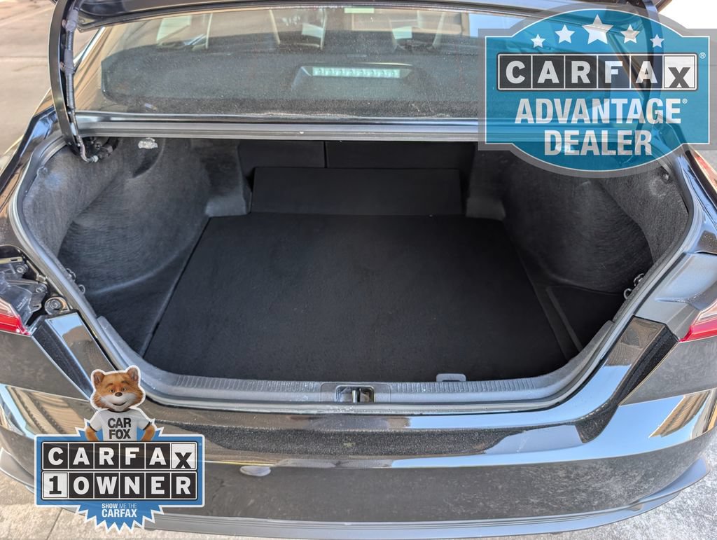 Used 2025 Toyota Camry SE FWD image 18