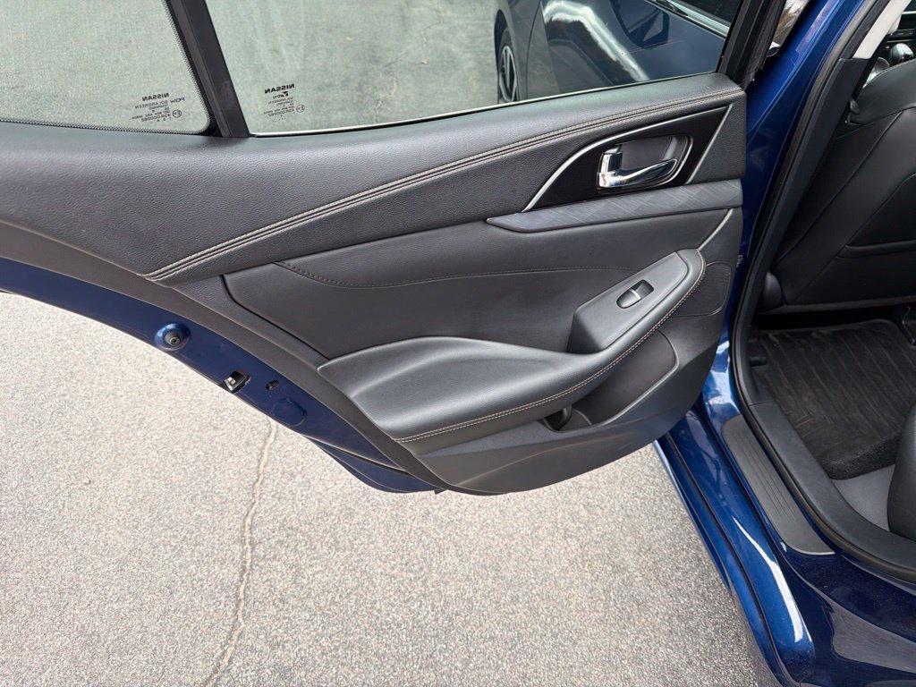 Used 2018 Nissan Maxima 3.5 SL FWD image 15