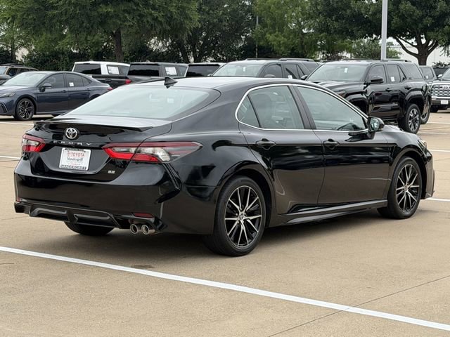 Used 2023 Toyota Camry SE FWD image 4