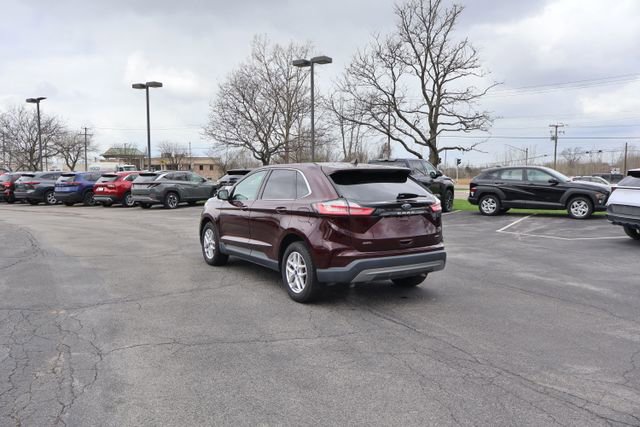 Used 2022 Ford Edge SEL w/ Convenience Package AWD/4WD image 5