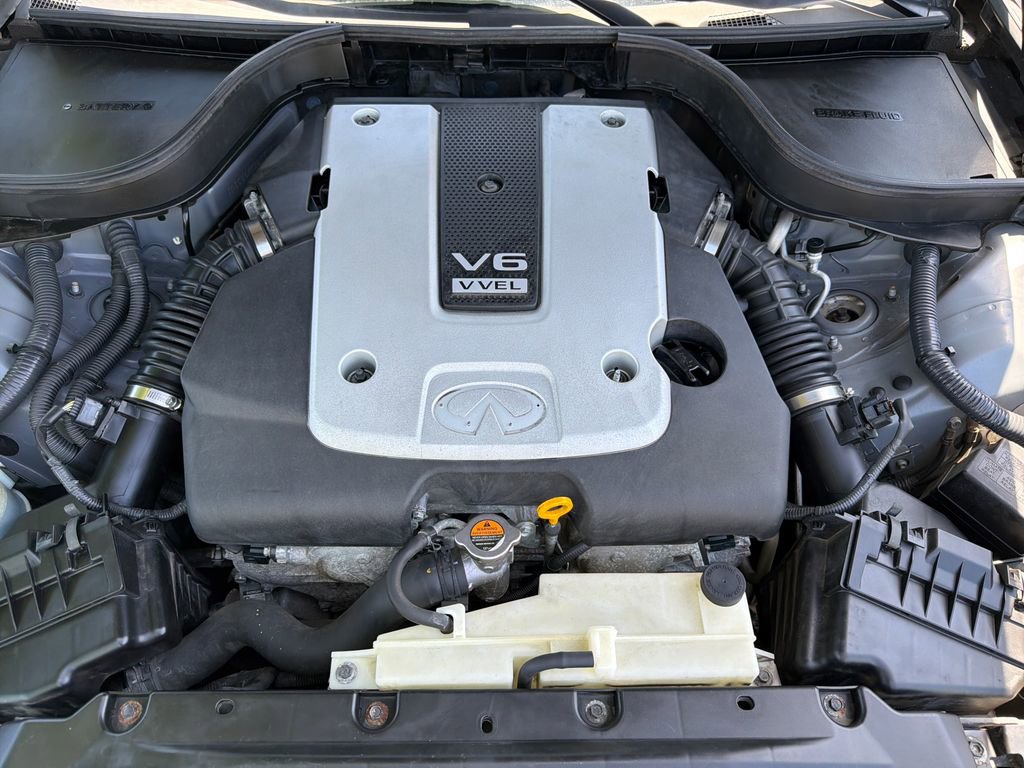 Used 2013 INFINITI G37 x w/ Premium Pkg AWD/4WD image 17