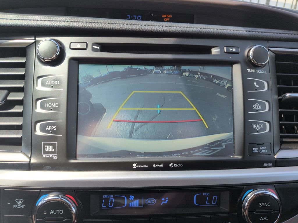 Used 2018 Toyota Highlander Limited AWD/4WD image 20