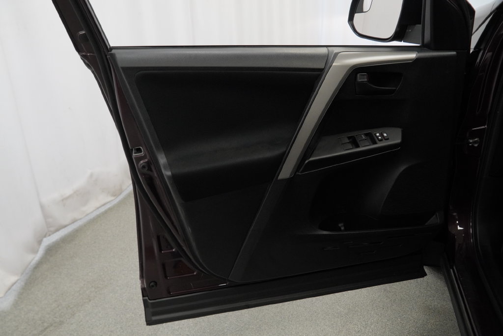 Used 2017 Toyota RAV4 LE w/ All Weather Liner Package FWD image 30