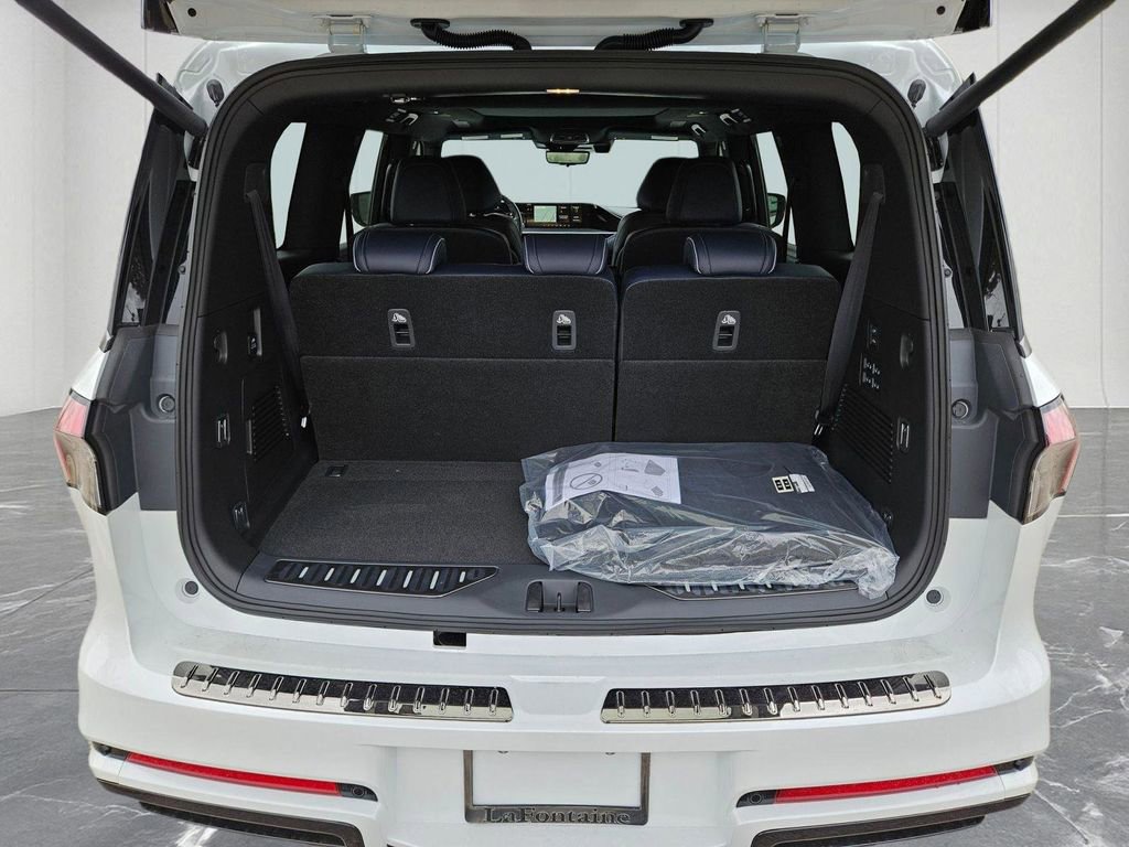 New 2026 INFINITI QX80 4WD image 30