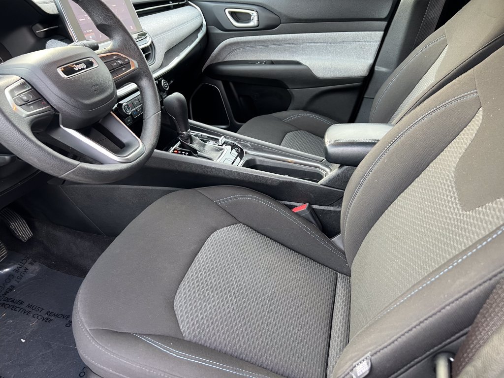 Used 2023 Jeep Compass Sport AWD/4WD image 8