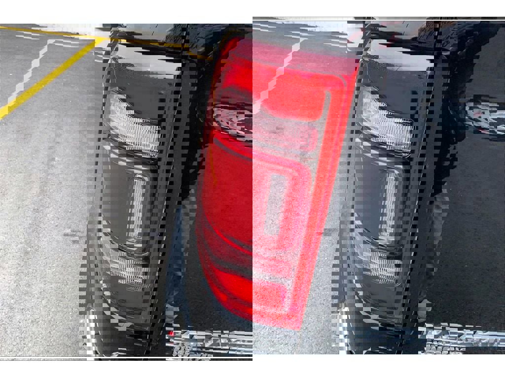 Used 2024 RAM 1500 Laramie image 30