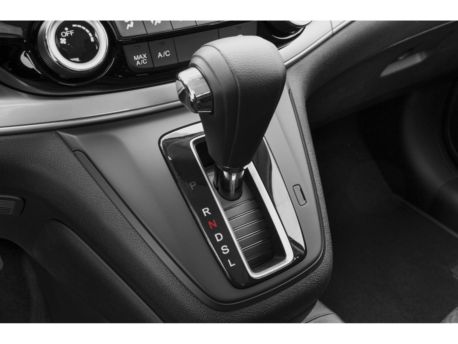 Used 2015 Honda CR-V LX image 8
